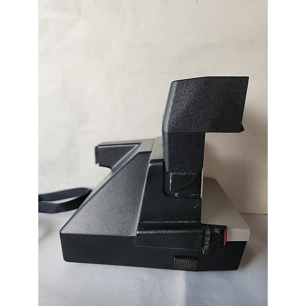 Vintage Polaroid Sun 600 LMS Instant Film Camera with Strap Untested For Parts